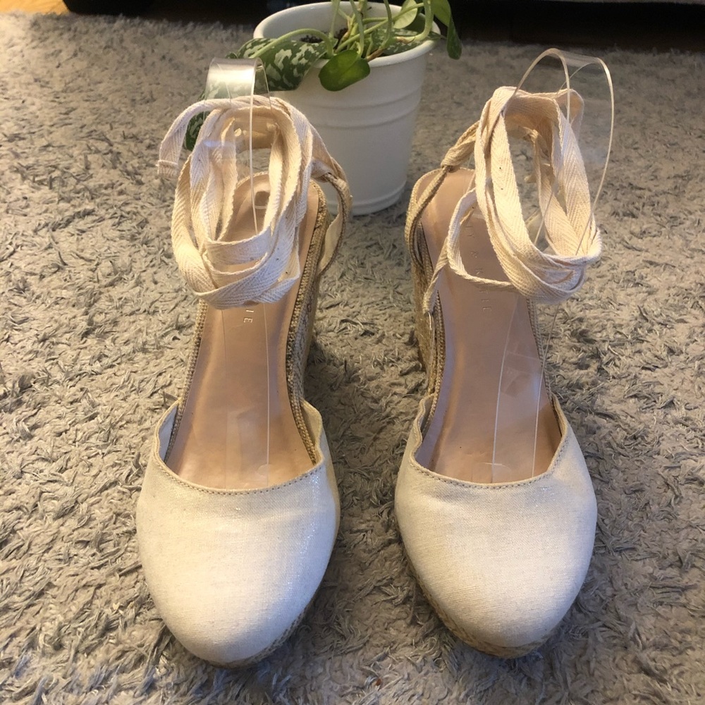 Kelly and Kate Cream Wedge Lace Up Espadrilles 8.5
